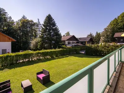 Ein Garten an der Unterkunft Landhaus Leitzinger EG2
