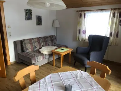 Ein Sitzbereich in der Unterkunft Haus Sabrina