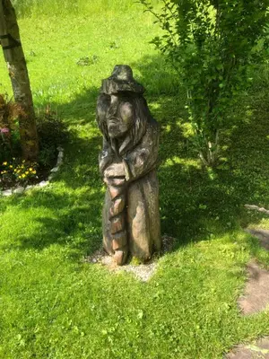 Ein Garten an der Unterkunft Haus Sabrina