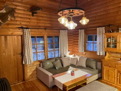 Ein Sitzbereich in der Unterkunft Ferienhütte Bosic