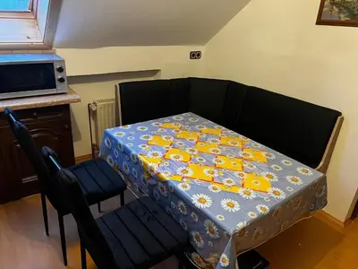 Ein Sitzbereich in der Unterkunft Gästehaus Deisl