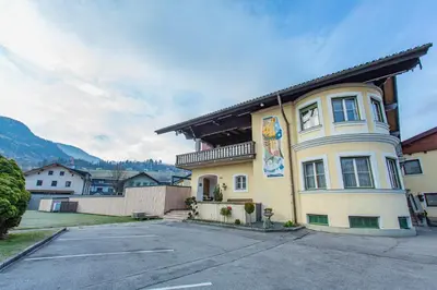 Ein allgemeiner Bergblick oder ein Berglick von der Ferienwohnung aus