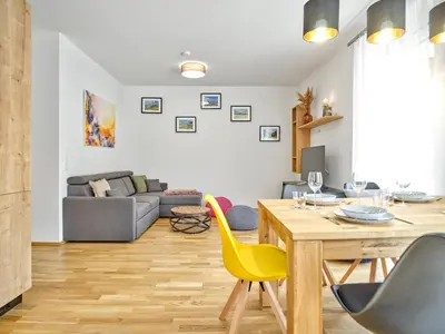 Ein Sitzbereich in der Unterkunft Sunlodge Oeblarn Top B1 Schladming-Dachstein