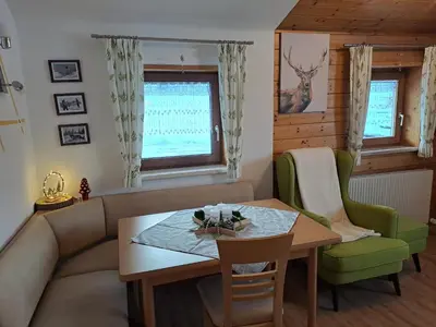 Ein Sitzbereich in der Unterkunft Appartement Flachauliebe
