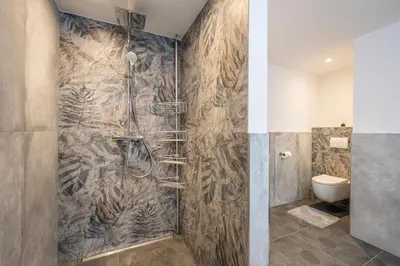 Ein Badezimmer in der Unterkunft Ferienwohnung Weiß