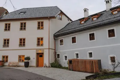 Das Gebäude in dem sich das Hotel befindet