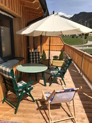 Ein allgemeiner Bergblick oder ein Berglick von der Ferienwohnung aus