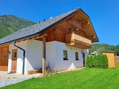 Ein allgemeiner Bergblick oder ein Berglick von des Chalets aus
