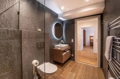 Ein Badezimmer in der Unterkunft das mondsee