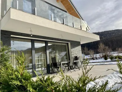 Ein allgemeiner Bergblick oder ein Berglick von der Ferienwohnung aus