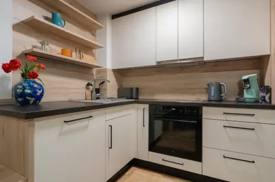 Küche/Küchenzeile in der Unterkunft Modern Apartment, Full Kitchen, for 6