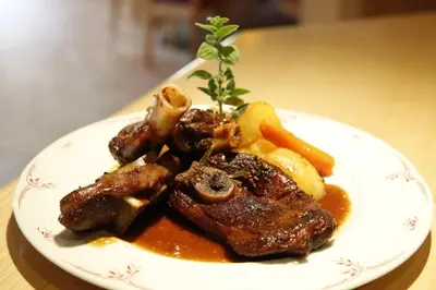Essen im Hotel oder in der Nähe