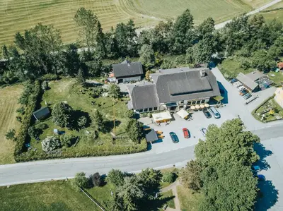 Blick auf Landgasthof Zum Hammerschmied aus der Vogelperspektive