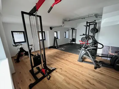 Das Fitnesscenter und/oder die Fitnesseinrichtungen in der Unterkunft Traunsee Apartment Altmünster 2