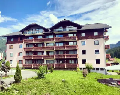 Das Gebäude in dem sich die Ferienwohnung befindet