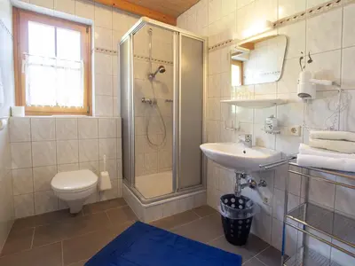 Ein Badezimmer in der Unterkunft Haus Sonnleitn