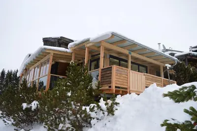 Gemütliches Ferienhaus mit Holzofen und Sauna im Winter