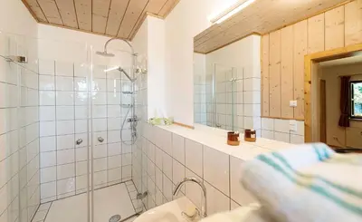 Ein Badezimmer in der Unterkunft Landhaus Alte Salzstraße - Your Austrian Home