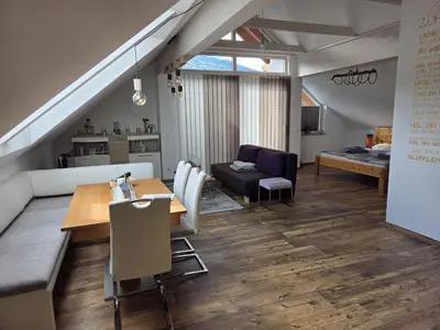Ein Sitzbereich in der Unterkunft Apartment Berg & Naturliebe