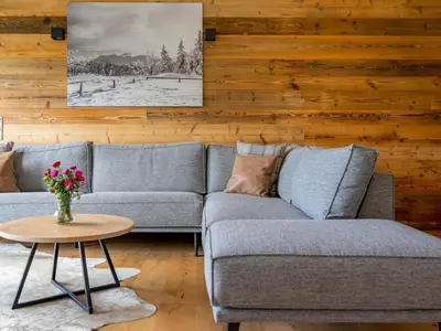 Ein Sitzbereich in der Unterkunft Mountain Chalet Alpinchique