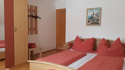 Ein Bett oder Betten in einem Zimmer der Unterkunft Appartement Pölzl Öblarn Region Schladming Dachstein