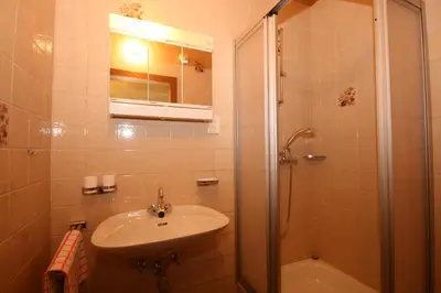 Ein Badezimmer in der Unterkunft Ahlhof