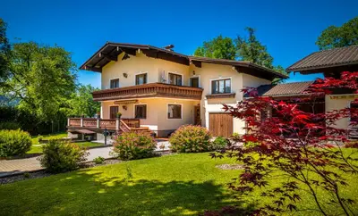 Ein Garten an der Unterkunft Ferienwohnung Wallmerhof am ländlichen Wimberg