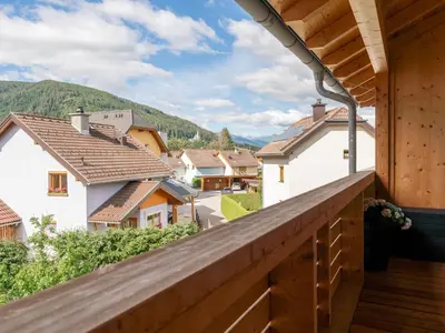 Ein allgemeiner Bergblick oder ein Berglick von der Ferienwohnung aus
