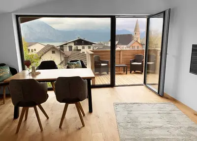 Ein allgemeiner Bergblick oder ein Berglick von der Ferienwohnung aus