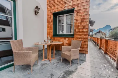Ein allgemeiner Bergblick oder ein Berglick von der Ferienwohnung aus