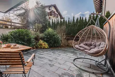 Ein Garten an der Unterkunft Villa Eisl-Raudaschl