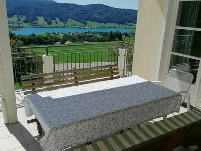 Ein allgemeiner Bergblick oder ein Berglick von der Ferienwohnung aus