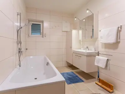 Ein Badezimmer in der Unterkunft Lungau Residence Top 0-6