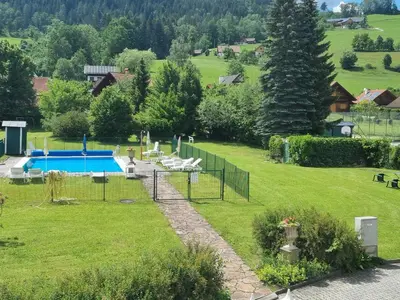 Der Swimmingpool an oder in der Nähe von Apartment Seebachhof