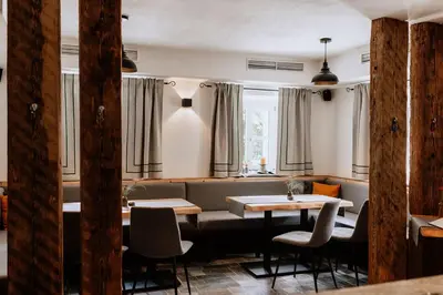 Ein Sitzbereich in der Unterkunft Das Schutzhaus-Bed and Breakfast-Dein Basislager im Salzkammergut