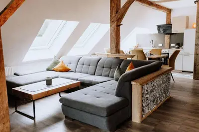 Ein Sitzbereich in der Unterkunft Das Schutzhaus-Bed and Breakfast-Dein Basislager im Salzkammergut