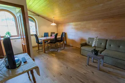 Ein Sitzbereich in der Unterkunft Huberhof 10 by Alpenidyll Apartments