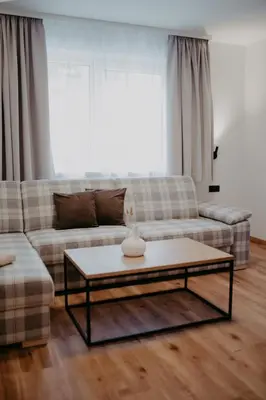 Ein Sitzbereich in der Unterkunft Hotel Brückenwirt Superior