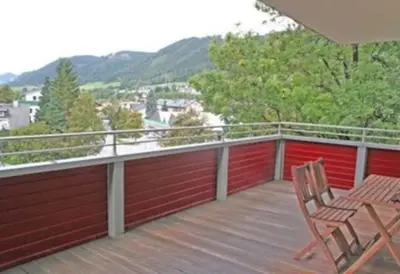 Ein allgemeiner Bergblick oder ein Berglick von der Ferienwohnung aus
