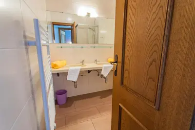 Ein Badezimmer in der Unterkunft Huberhof 5 by Alpenidyll Apartments