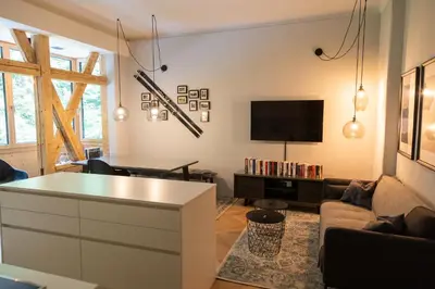 TV/Unterhaltungsangebot in der Unterkunft Apartment in historischer Villa mit Parkplatz