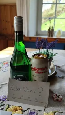 Getränke in der Unterkunft Romantische Ferienhütte Nationalpark Kalkalpen, sonnig, 2 Schlafzimmer, Wlan