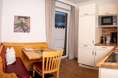 Küche/Küchenzeile in der Unterkunft Appartement-Gästehaus Ursula