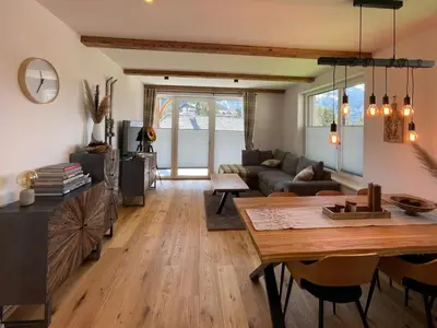 Ein Sitzbereich in der Unterkunft Alpenblick Apartment
