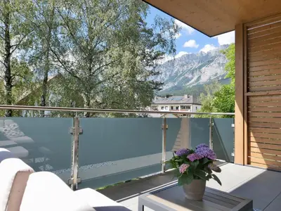Ein allgemeiner Bergblick oder ein Berglick von der Ferienwohnung aus