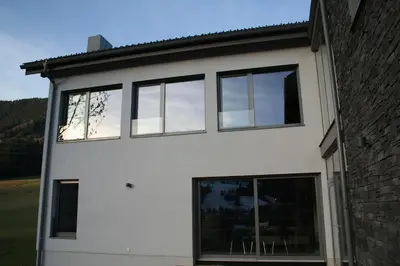 Das Gebäude in dem sich die Ferienwohnung befindet