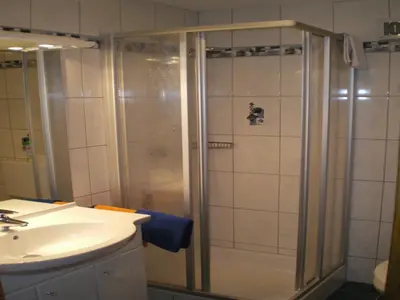 Ein Badezimmer in der Unterkunft Haus Lanner