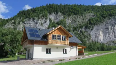 Ein allgemeiner Bergblick oder ein Berglick von der Ferienwohnung aus