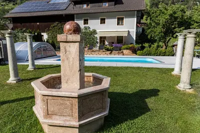 Der Swimmingpool an oder in der Nähe von Ferienwohnung Aigner im Salzburger Lungau