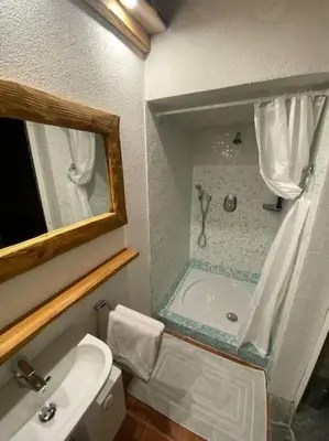 Ein Badezimmer in der Unterkunft Atelier mit Bergblick